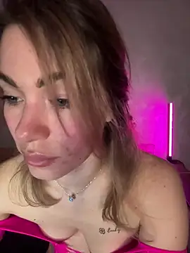 Snapshot of SweetDarling7 chatting on 03-17-25, 06:11 SweetDarling7 online show from 03-17-25, 06:11