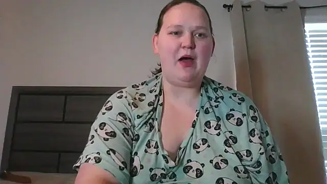 FantasyWifeBri online show from 11-28-25, 06:21