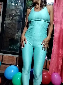 Snapshot of Lady_Lolla11 chatting on 10-11-25, 10:41 Lady Lolla11 online show from 10-11-25, 10:41