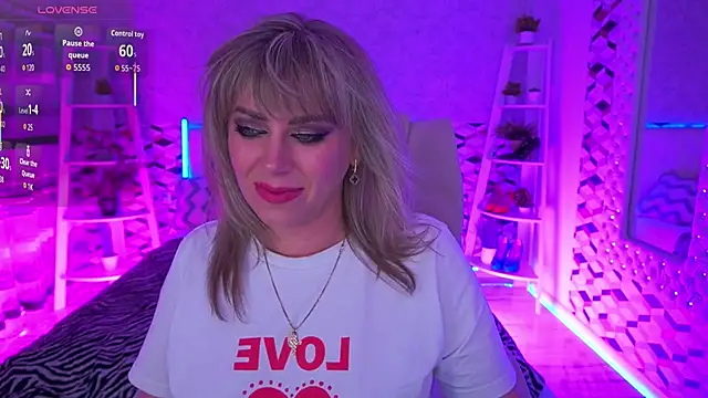CandyLadyyy online show from 05-25-26, 08:26
