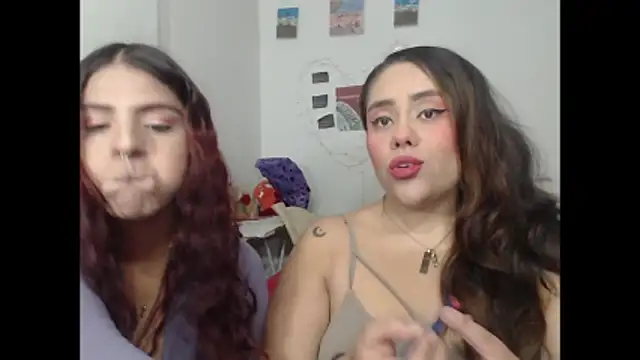 Snapshot of nicky_andcamil chatting on 11-21-25, 10:52 nicky andcamil online show from 11-21-25, 10:52