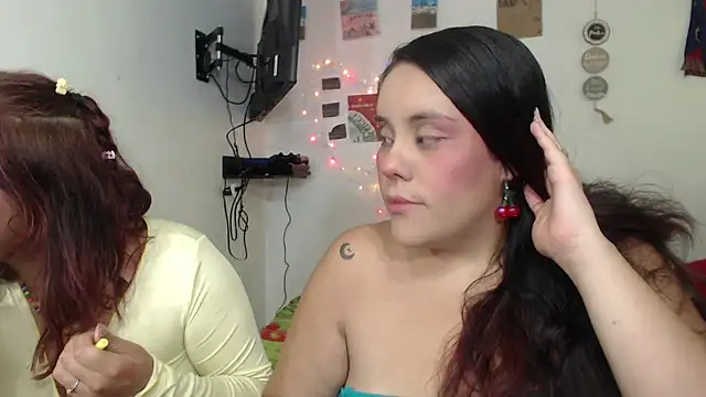 nicky andcamil online show from 03-13-26, 09:32