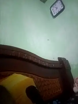 VictoriaLuxe online show from 10-18-25, 12:02