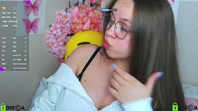 Lilysweet13 online show from 10-06-25, 11:29