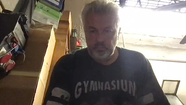Snapshot of Berg_Boy chatting on 09-19-25, 09:32 Berg Boy online show from 09-19-25, 09:32