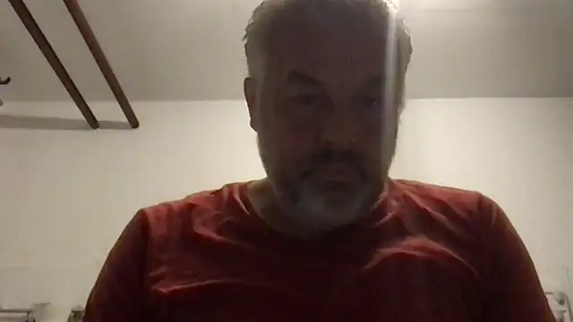 Snapshot of Berg_Boy chatting on 09-20-25, 04:24 Berg Boy online show from 09-20-25, 04:24