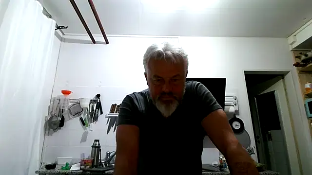 Berg Boy online show from 03-26-26, 06:13