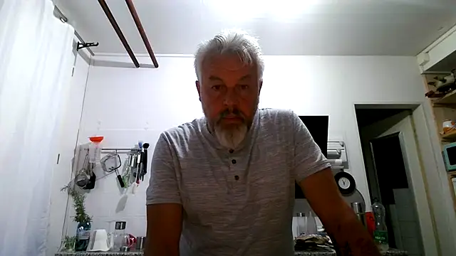 Berg Boy online show from 04-30-26, 03:57