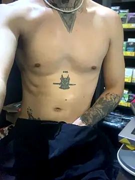 Snapshot of craxybaby chatting on 10-28-25, 07:16 craxybaby online show from 10-28-25, 07:16