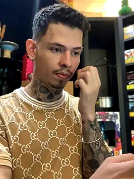 Snapshot of craxybaby chatting on 11-05-25, 05:35 craxybaby online show from 11-05-25, 05:35