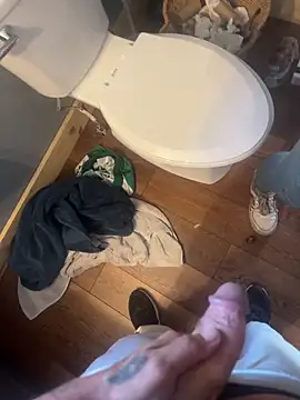 Snapshot of tttttyta chatting on 09-12-25, 08:31 tttttyta online show from 09-12-25, 08:31