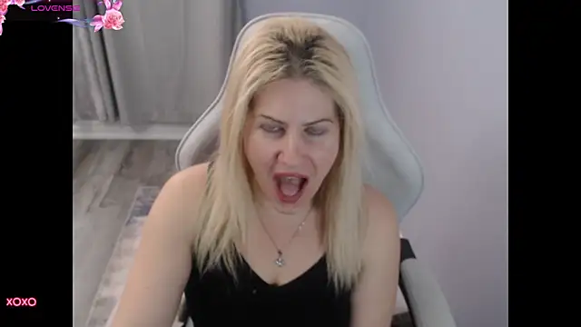 BellaStar84 online show from 10-10-25, 12:37