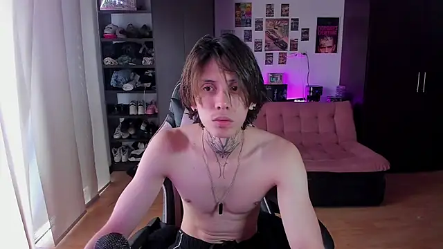 xIce Boy online show from 04-18-26, 09:04