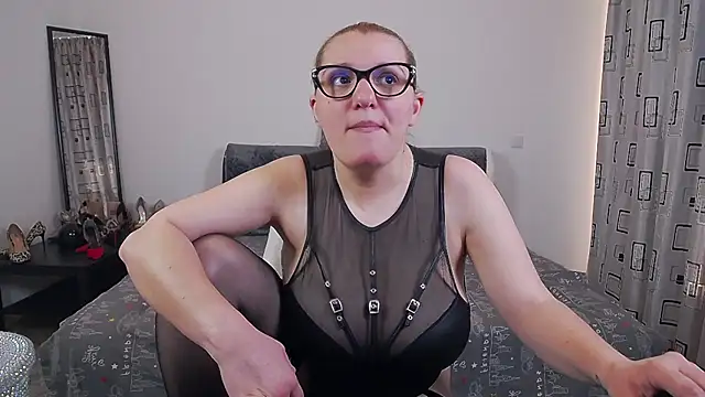 SharronAlexa online show from 04-01-26, 02:25