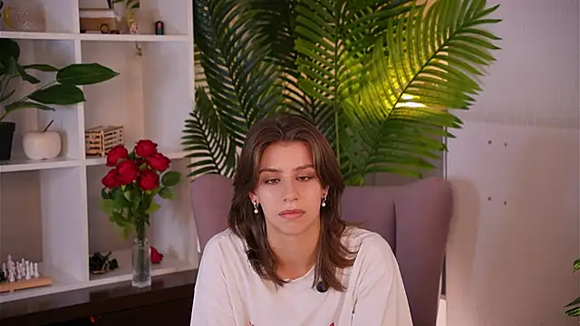 Snapshot of NormaCusson chatting on 03-13-25, 10:26 NormaCusson online show from 03-13-25, 10:26