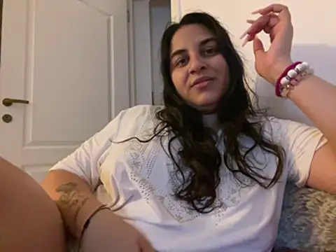 Snapshot of Veramaia chatting on 07-19-26, 08:12 Veramaia online show from 07-19-26, 08:12