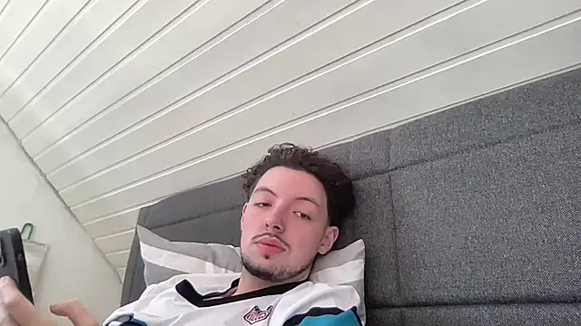 Sabo01 online show from 03-18-25, 09:09