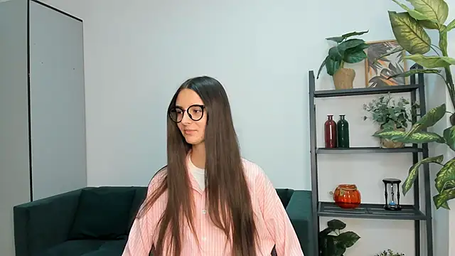 Snapshot of SunnCoote chatting on 03-13-25, 05:07 SunnCoote online show from 03-13-25, 05:07