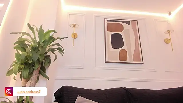 Snapshot of Stone_grey1_ chatting on 09-19-25, 11:27 Stone grey1 online show from 09-19-25, 11:27