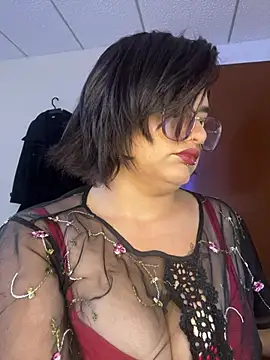 Snapshot of Mistress_Niky_ chatting on 06-13-26, 07:34 Mistress Niky online show from 06-13-26, 07:34