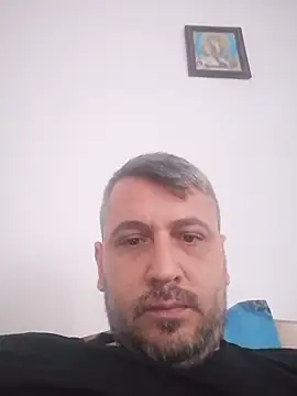 Snapshot of yourflowerpink chatting on 10-15-25, 09:09 yourflowerpink online show from 10-15-25, 09:09