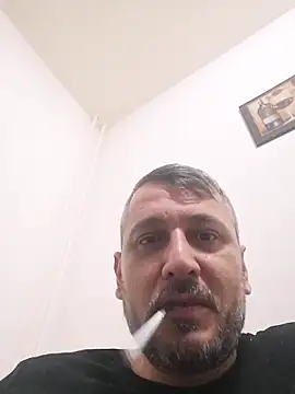 Snapshot of yourflowerpink chatting on 10-16-25, 05:03 yourflowerpink online show from 10-16-25, 05:03