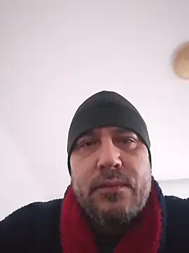 Snapshot of yourflowerpink chatting on 12-16-25, 07:35 yourflowerpink online show from 12-16-25, 07:35