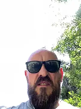 Snapshot of Rimmingtop chatting on 06-18-26, 11:58 Rimmingtop online show from 06-18-26, 11:58