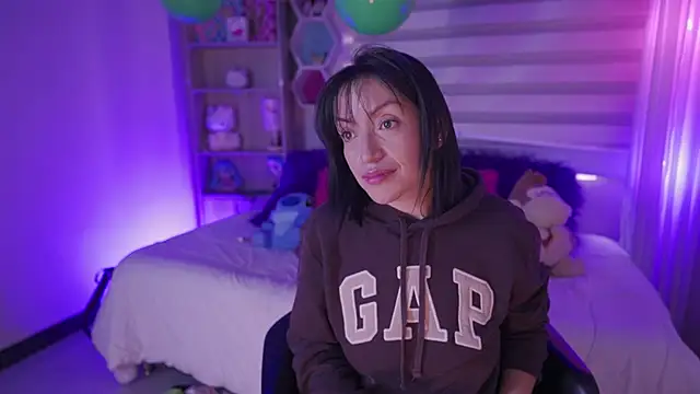 Madison Mayer online show from 03-19-25, 04:13