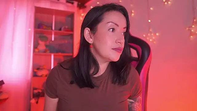 Madison Mayer online show from 04-01-26, 01:41