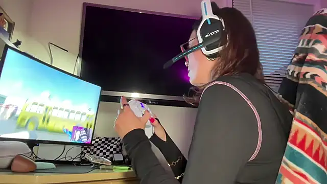 SpaceCowWhore online show from 09-09-25, 11:26