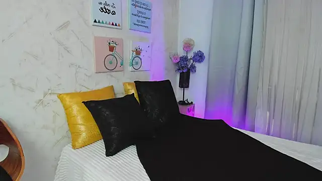 sophie-carter online show from 09-30-25, 08:03