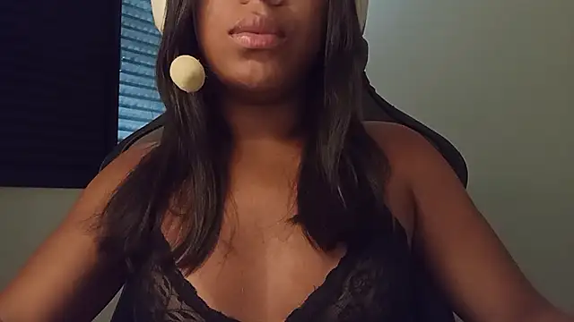 Snapshot of cammydebora chatting on 09-18-25, 04:53 cammydebora online show from 09-18-25, 04:53