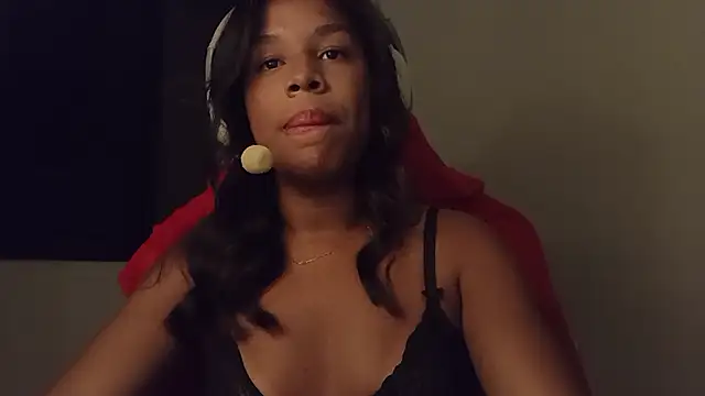 Snapshot of cammydebora chatting on 10-03-25, 12:40 cammydebora online show from 10-03-25, 12:40