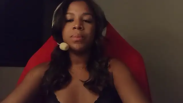 Snapshot of cammydebora chatting on 10-07-25, 12:30 cammydebora online show from 10-07-25, 12:30