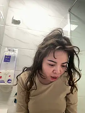 aa520uv online show from 02-26-26, 02:43