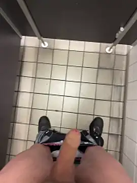 Snapshot of wassermann8484 chatting on 02-23-26, 04:48 wassermann8484 online show from 02-23-26, 04:48