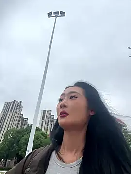 linger-23 online show from 10-25-25, 07:27