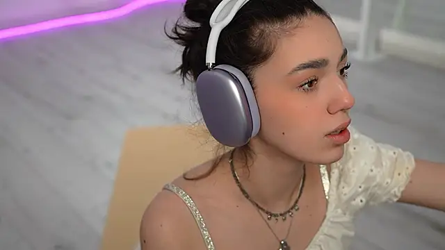 mystica  online show from 03-15-25, 10:35