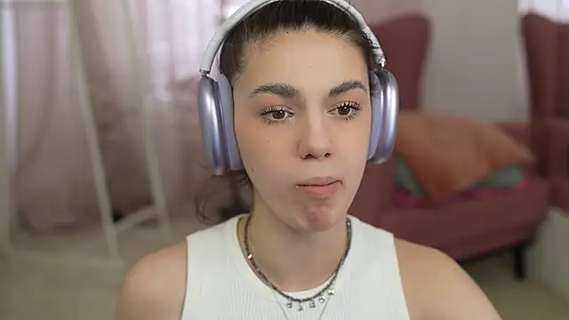 mystica  online show from 03-17-25, 07:02