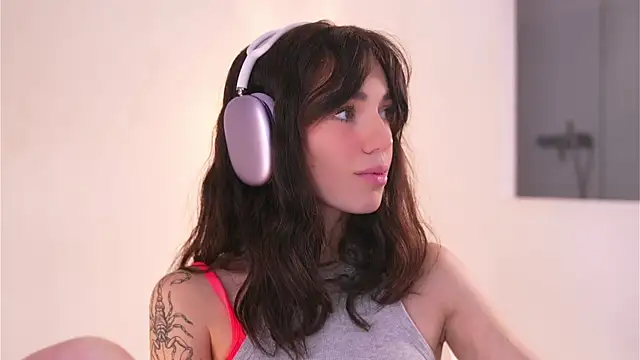 mystica  online show from 10-07-25, 09:17