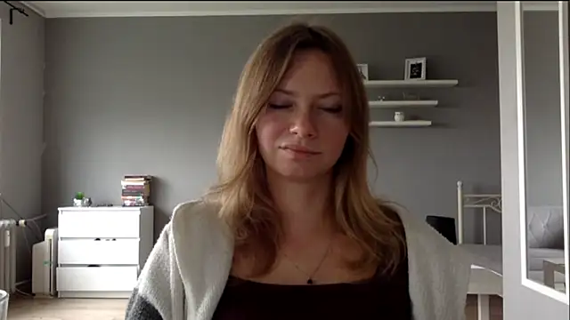 Snapshot of MillieShow chatting on 09-14-25, 01:54 MillieShow online show from 09-14-25, 01:54