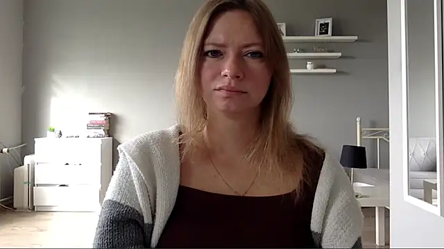 Snapshot of MillieShow chatting on 09-15-25, 07:08 MillieShow online show from 09-15-25, 07:08