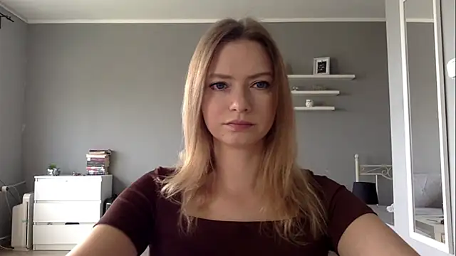 Snapshot of MillieShow chatting on 09-27-25, 02:00 MillieShow online show from 09-27-25, 02:00