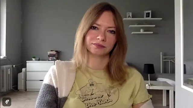 Snapshot of MillieShow chatting on 10-28-25, 08:40 MillieShow online show from 10-28-25, 08:40