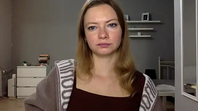 Snapshot of MillieShow chatting on 11-16-25, 03:06 MillieShow online show from 11-16-25, 03:06