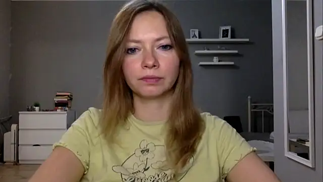 Snapshot of MillieShow chatting on 11-22-25, 03:33 MillieShow online show from 11-22-25, 03:33