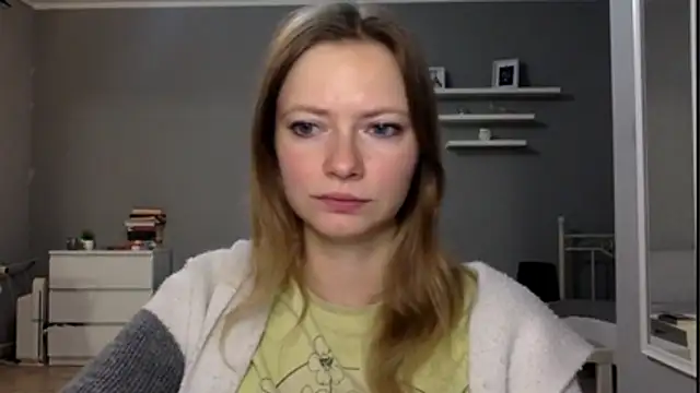 Snapshot of MillieShow chatting on 11-26-25, 10:00 MillieShow online show from 11-26-25, 10:00