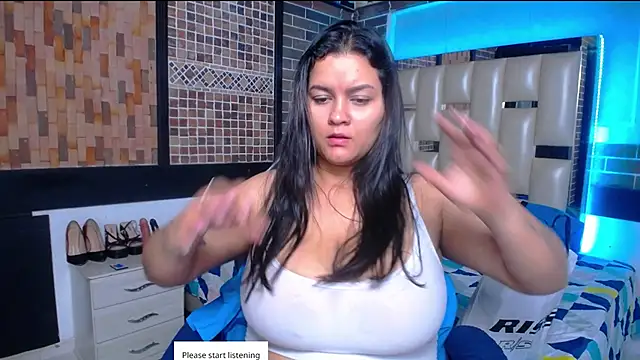 Snapshot of kriss_sweetboobs10 chatting on 10-21-25, 12:17 kriss sweetboobs10 online show from 10-21-25, 12:17