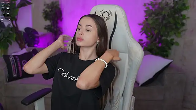 Nikol Dream  online show from 09-13-25, 04:18